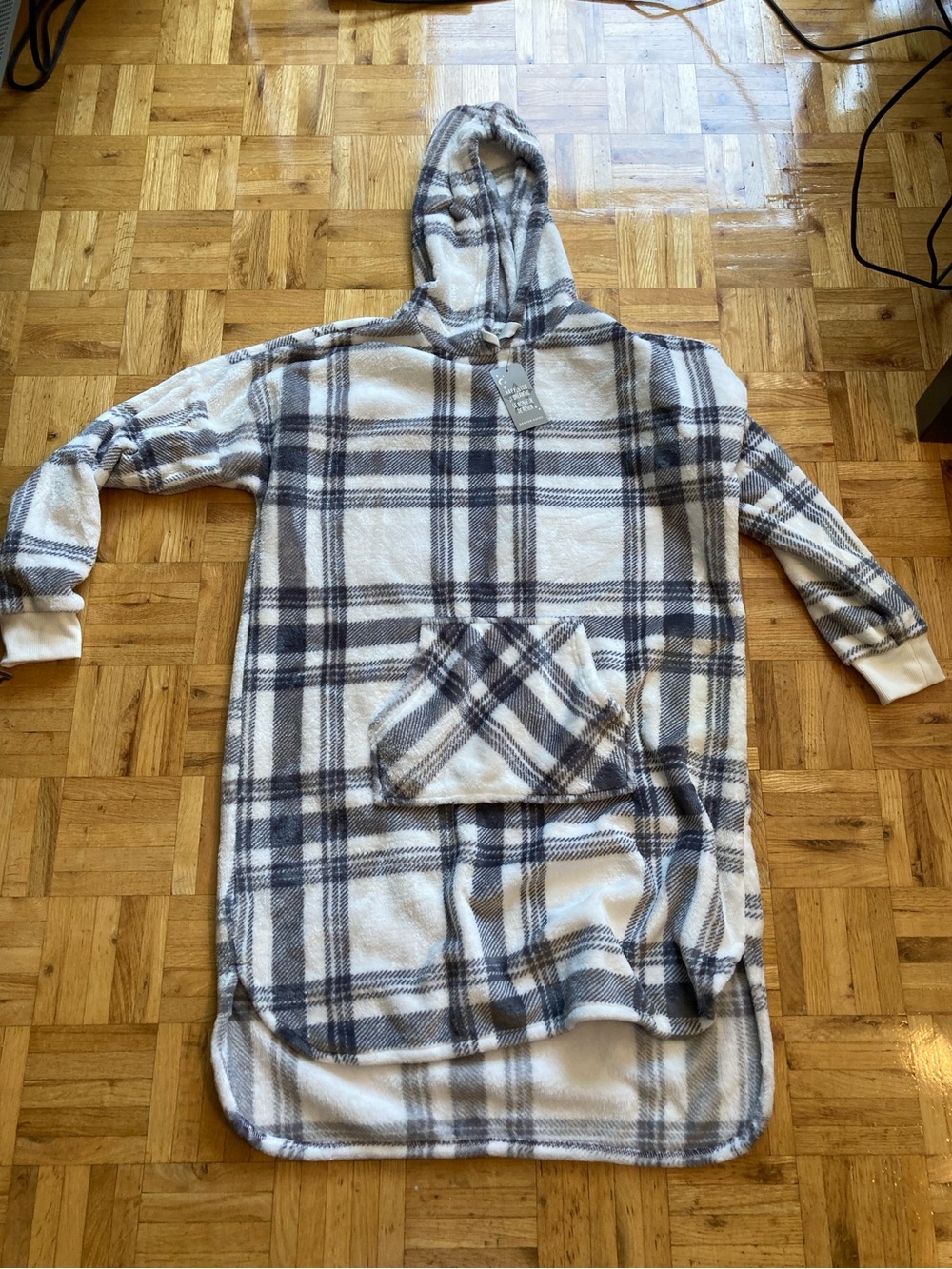 Sherpa wearable blanket shirt